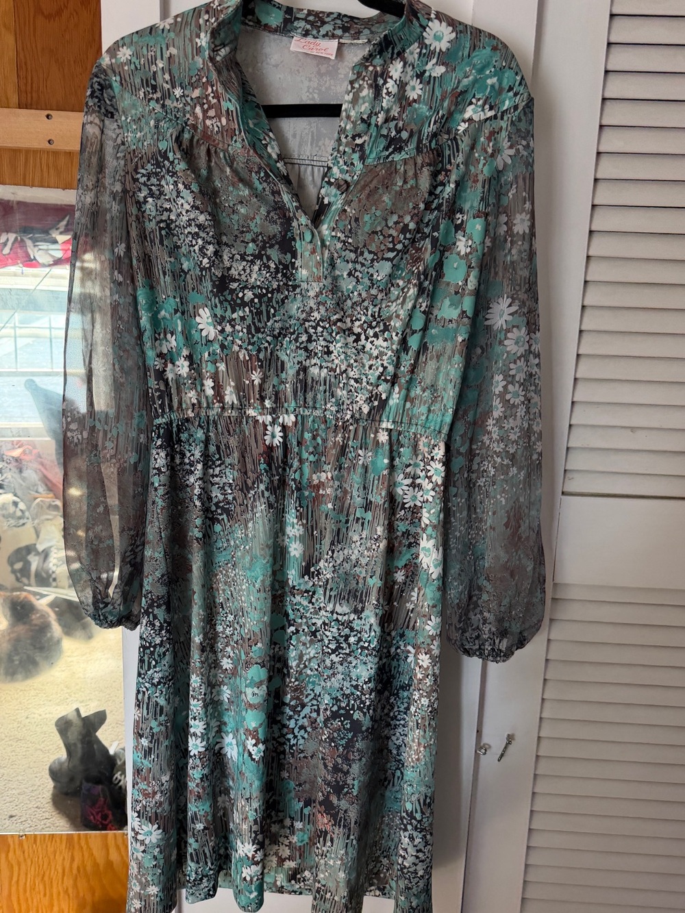 Vintage 1970s Floral Long-Sleeve Day Dress in Teal and Black
